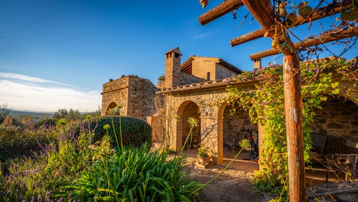Image No.16-8 Bed Country House for sale