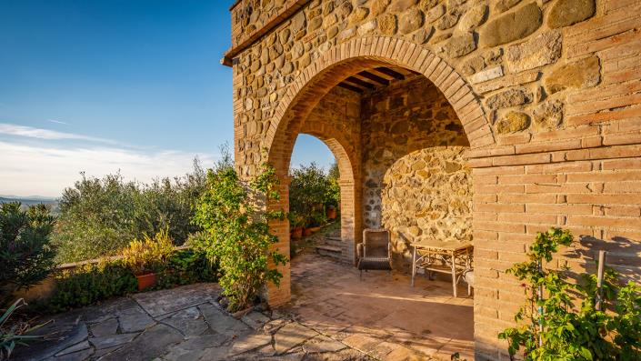 Image No.17-8 Bed Country House for sale
