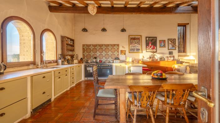Image No.22-8 Bed Country House for sale