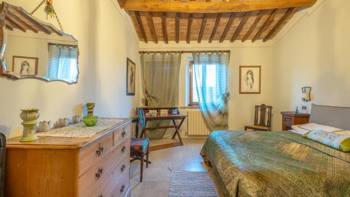 Image No.36-8 Bed Country House for sale