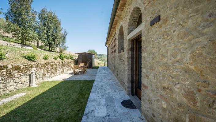 Image No.8-2 Bed Country House for sale