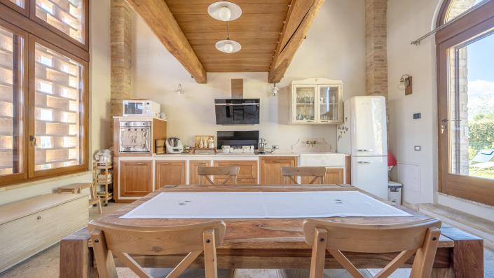 Image No.17-2 Bed Country House for sale