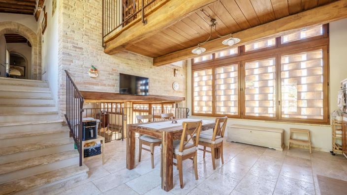 Image No.20-2 Bed Country House for sale