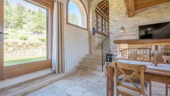 Image No.21-2 Bed Country House for sale