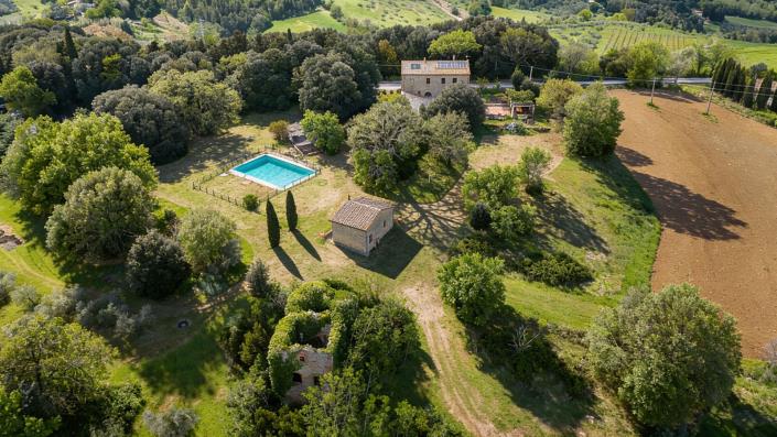 Image No.2-5 Bed Country House for sale