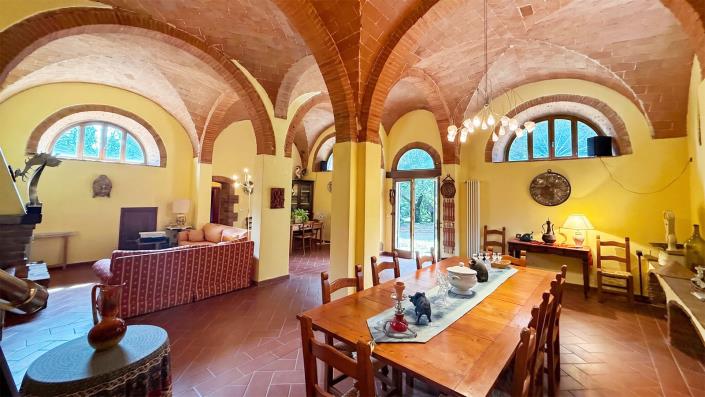Image No.16-5 Bed Country House for sale