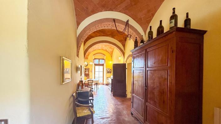 Image No.21-5 Bed Country House for sale