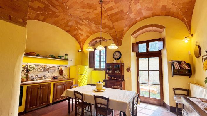 Image No.22-5 Bed Country House for sale