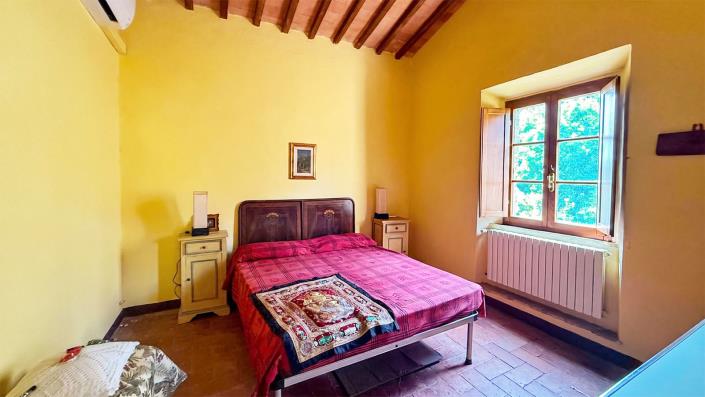 Image No.28-5 Bed Country House for sale