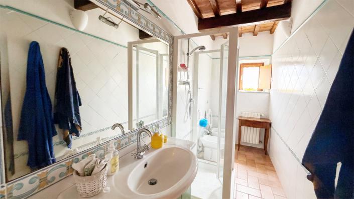 Image No.29-5 Bed Country House for sale