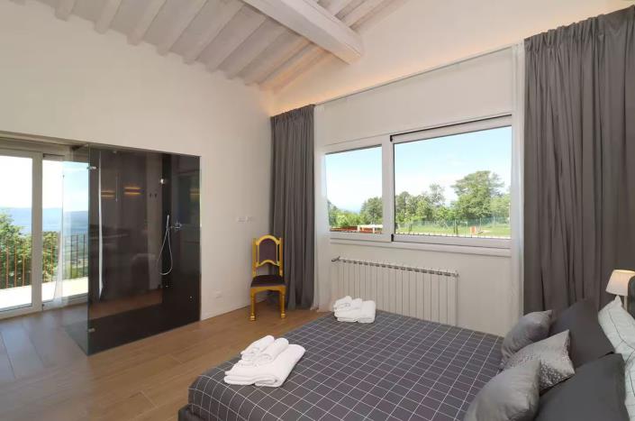 Image No.17-3 Bed Villa / Detached for sale