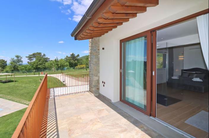 Image No.19-3 Bed Villa / Detached for sale