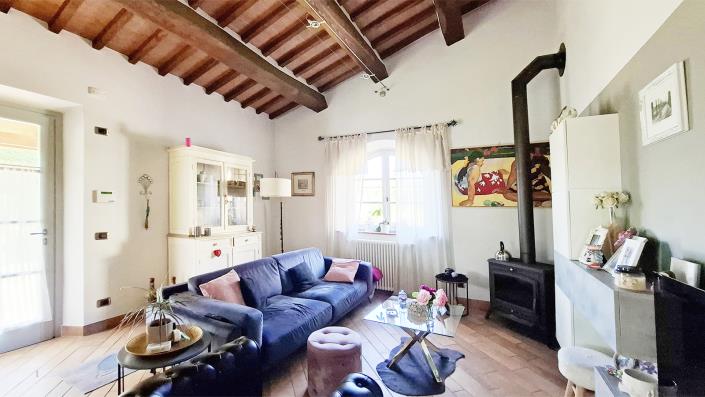 Image No.12-3 Bed Country House for sale