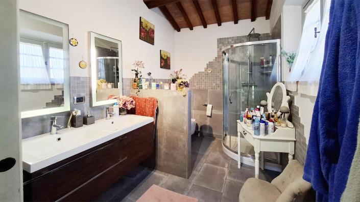 Image No.30-3 Bed Country House for sale