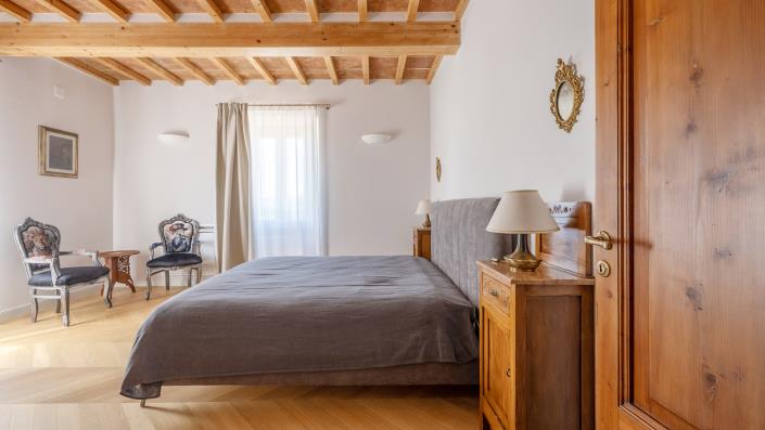 Image No.27-7 Bed Villa / Detached for sale