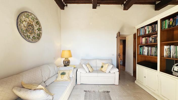 Image No.16-2 Bed Apartment for sale