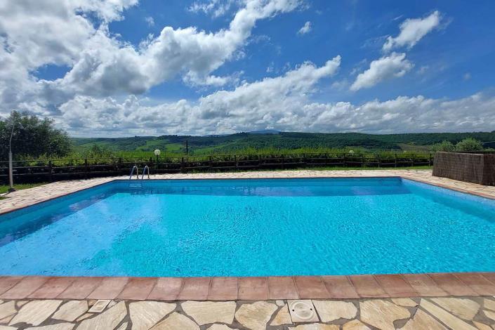 Image No.16-13 Bed Country House for sale