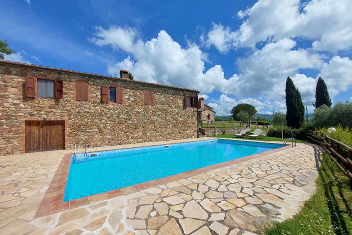 Image No.18-13 Bed Country House for sale