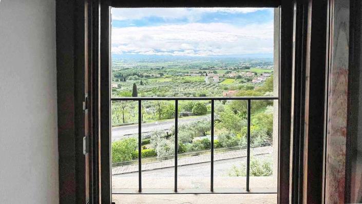 Image No.8-3 Bed Apartment for sale
