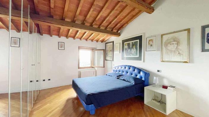 Image No.11-3 Bed Apartment for sale