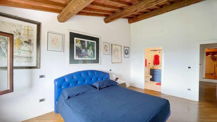 Image No.12-3 Bed Apartment for sale