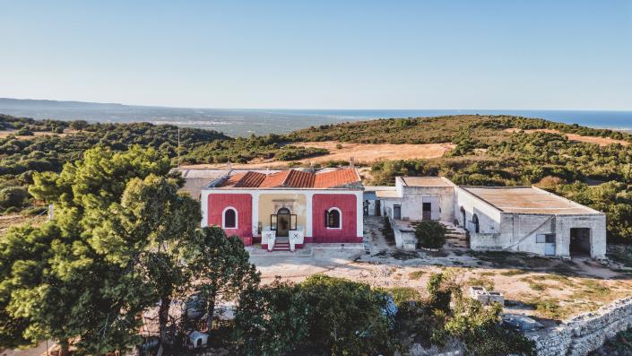 Image No.2-8 Bed Farmhouse for sale