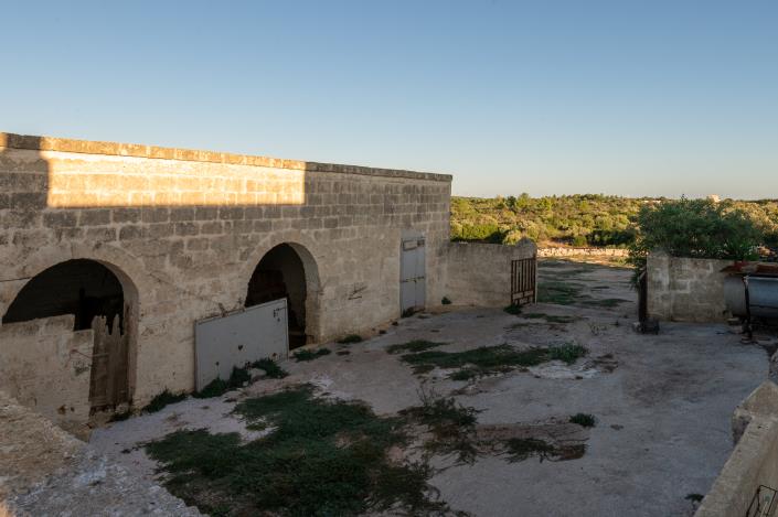 Image No.8-8 Bed Farmhouse for sale