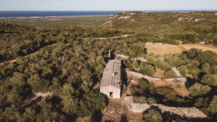 Image No.9-8 Bed Farmhouse for sale