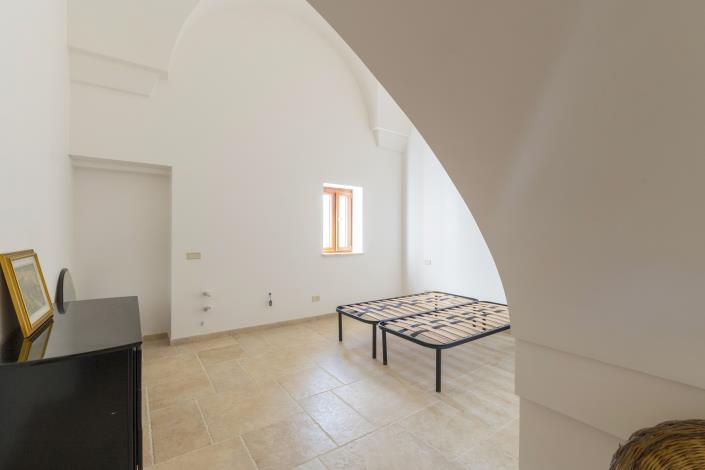 Image No.16-9 Bed Farmhouse for sale