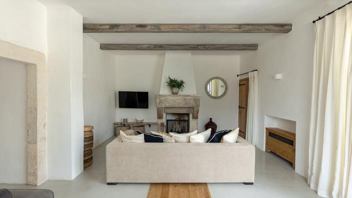 Image No.4-7 Bed Country House for sale