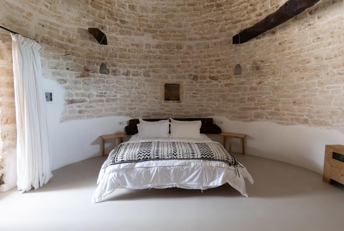 Image No.10-7 Bed Country House for sale