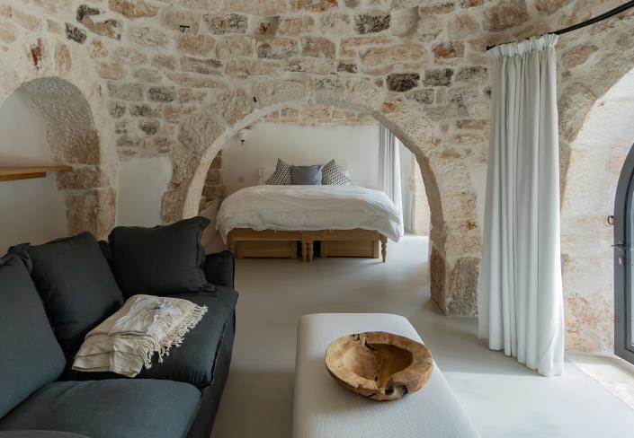 Image No.12-7 Bed Country House for sale