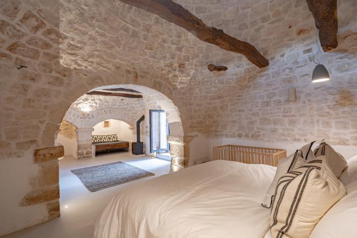 Image No.16-7 Bed Country House for sale