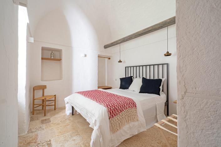 Image No.19-7 Bed Country House for sale