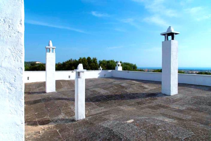 Image No.2-6 Bed Farmhouse for sale