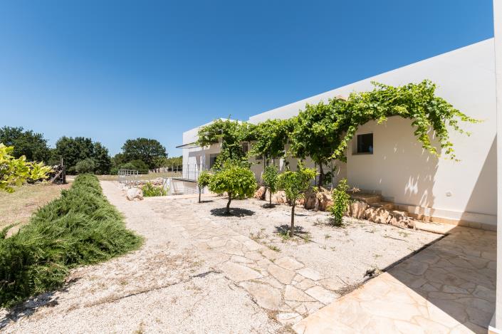 Image No.8-5 Bed Villa for sale