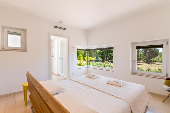 Image No.17-5 Bed Villa for sale