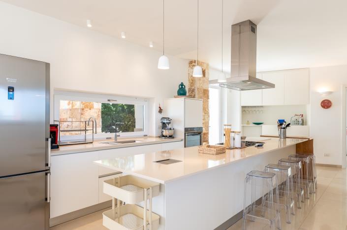 Image No.25-5 Bed Villa for sale