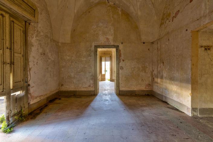 Image No.26-7 Bed Farmhouse for sale