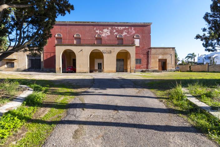 Image No.28-7 Bed Farmhouse for sale