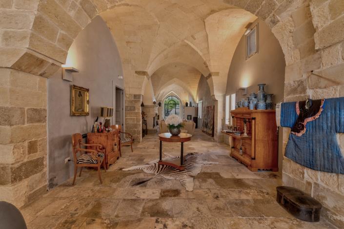 Image No.3-Ferme de 9 chambres à vendre à Giuggianello