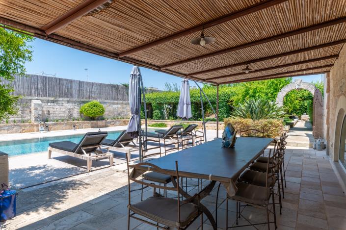 Image No.14-Ferme de 9 chambres à vendre à Giuggianello