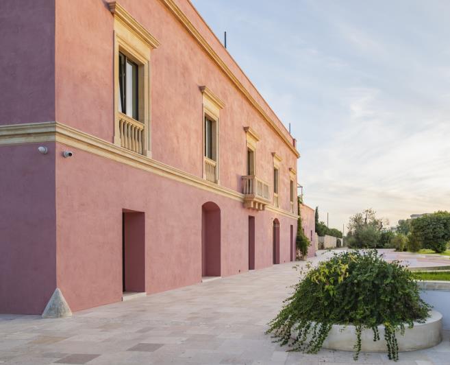 Image No.9-15 Bed Country Property for sale