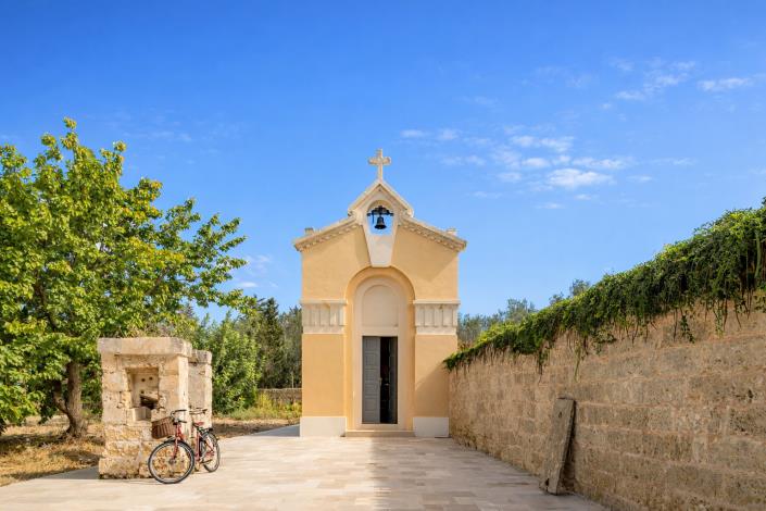 Image No.7-15 Bed Country Property for sale