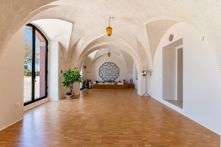 Image No.22-15 Bed Country Property for sale