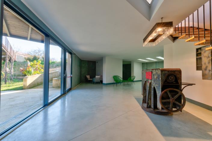 Image No.25-15 Bed Country Property for sale