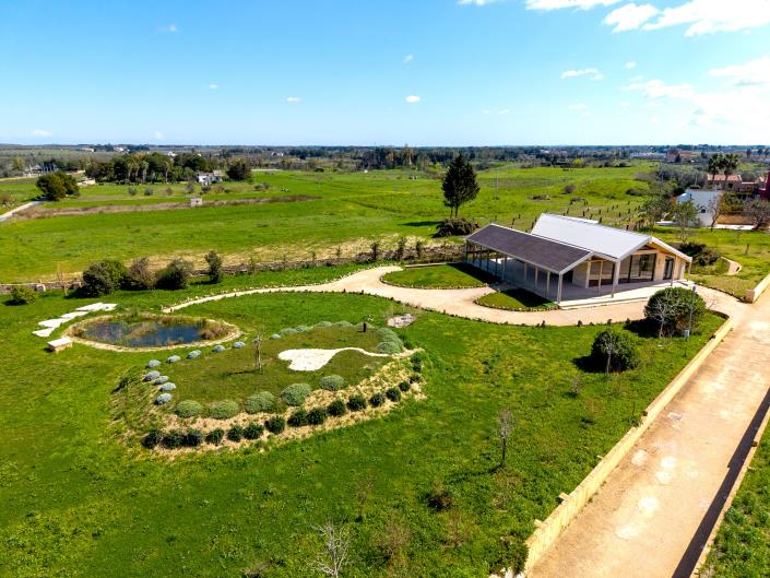 Image No.7-15 Bed Country Property for sale