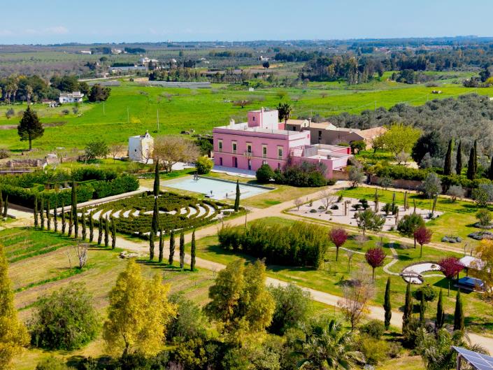 Image No.6-15 Bed Country Property for sale