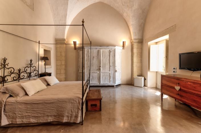 Image No.15-4 Bed Country House for sale