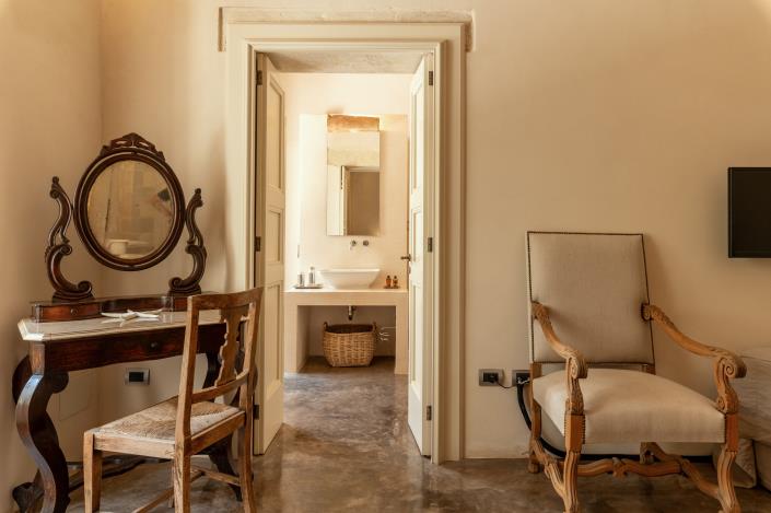 Image No.20-4 Bed Country House for sale